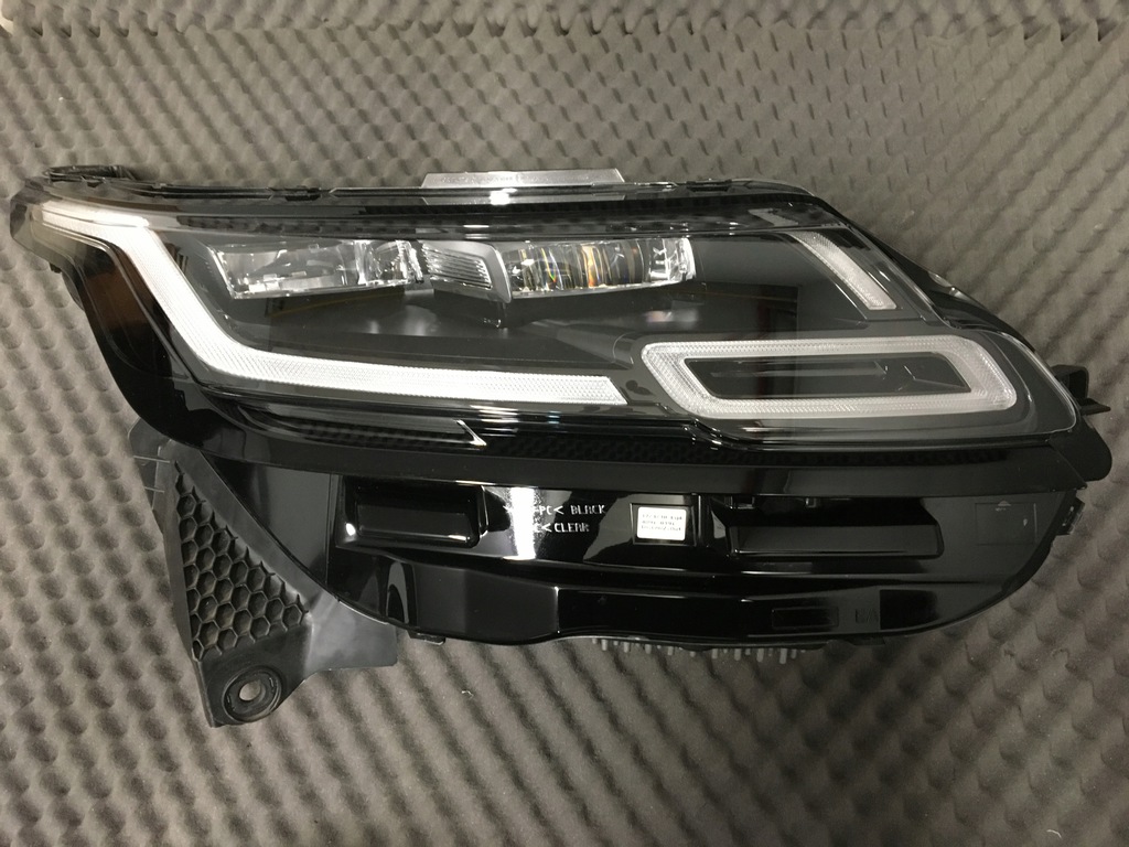 range rover velar faro der.. lado full led (#)