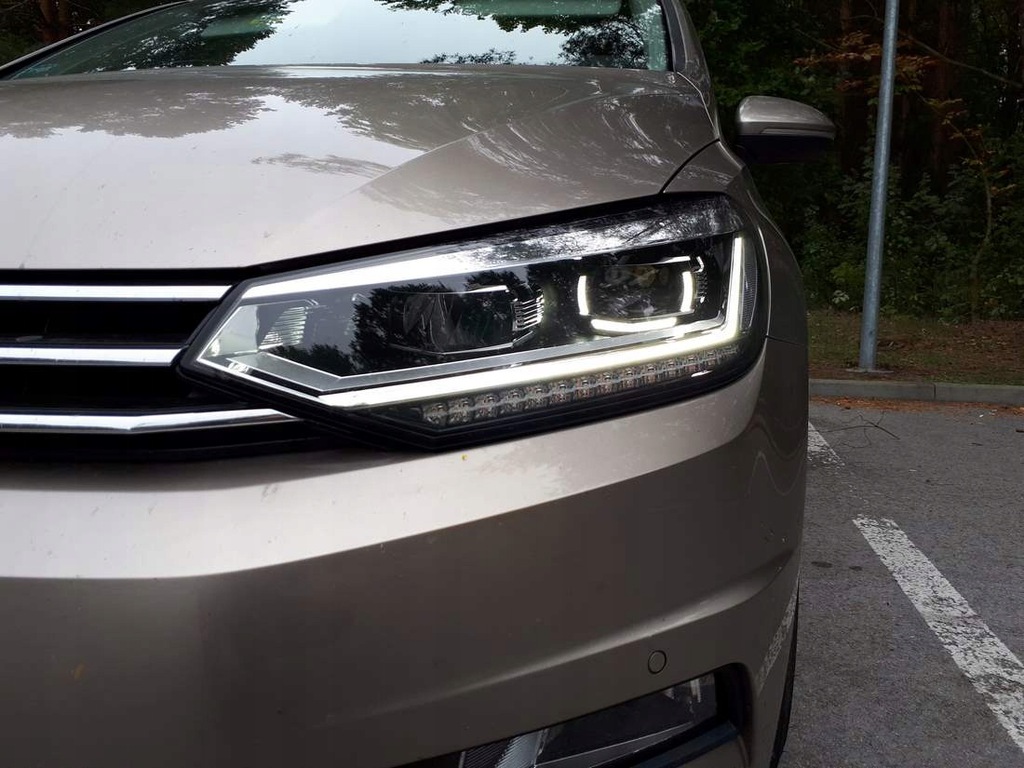 vw touran modelo  nuevo  5t full led (#)