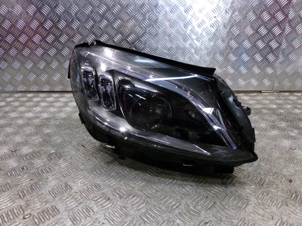 c w205 faro a2059069405 2018r mercedes (#)