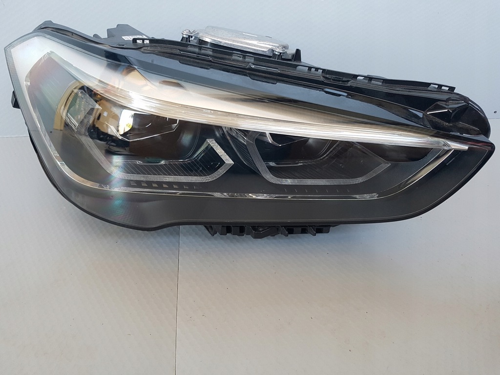 bmw x1 f48 lci faro delantero der.. adaptativo lift (#)