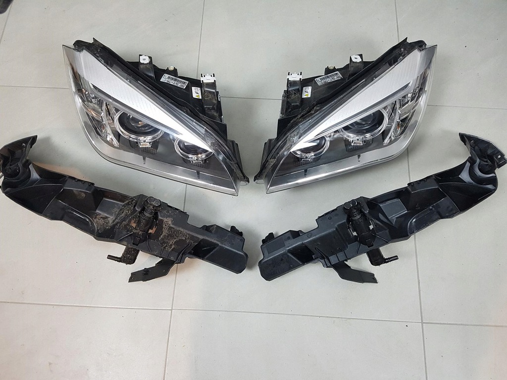 bmw x1 e84 lift xénon izq. der..   (#)