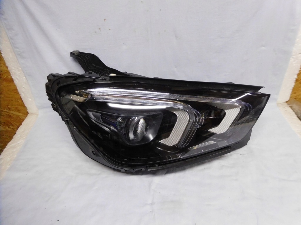 der.. mercedes w167 gle multibeam europa (#)