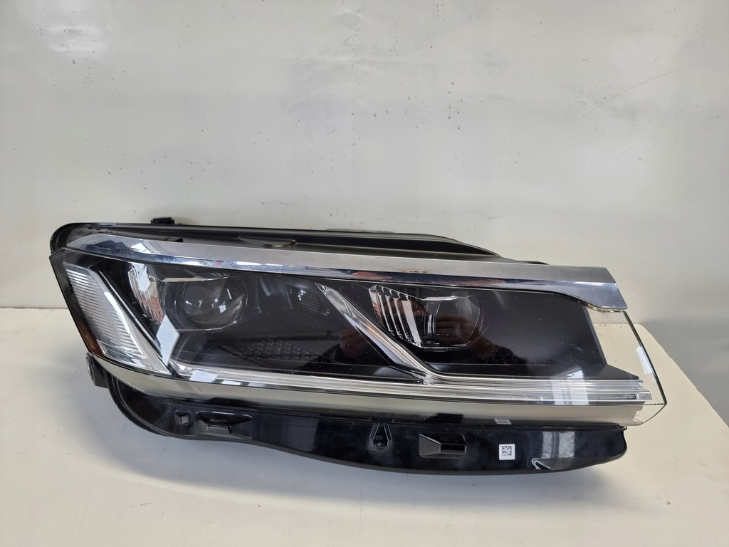 vw touareg iii faro der.. full led 761941036a (#)
