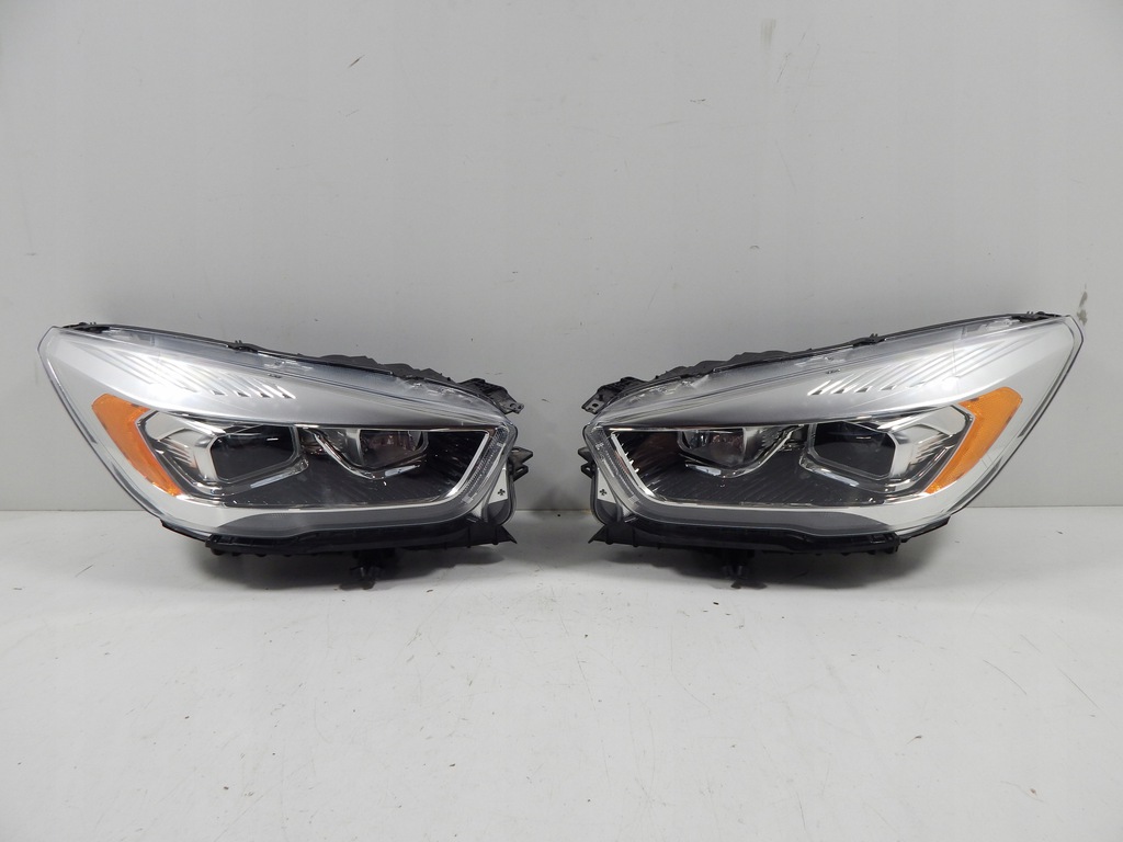kuga mk2 lift faro izq. der.. lote xénon euro (#)