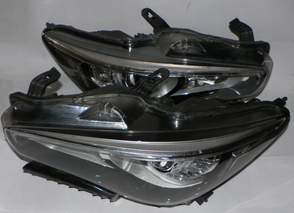 infiniti q50 lift faro led der.. izq. izq. der.. (#)