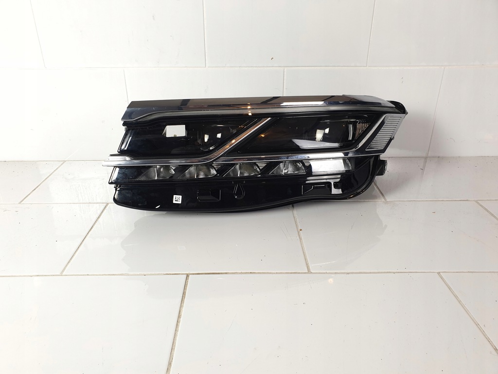 vw touareg 760 iii faro izq. full led matrix (#)