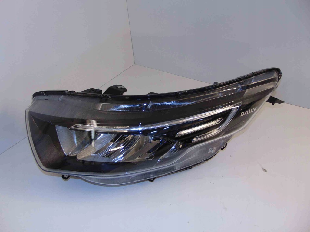  faro izq. led iveco daily 5802711800 2019 (#)