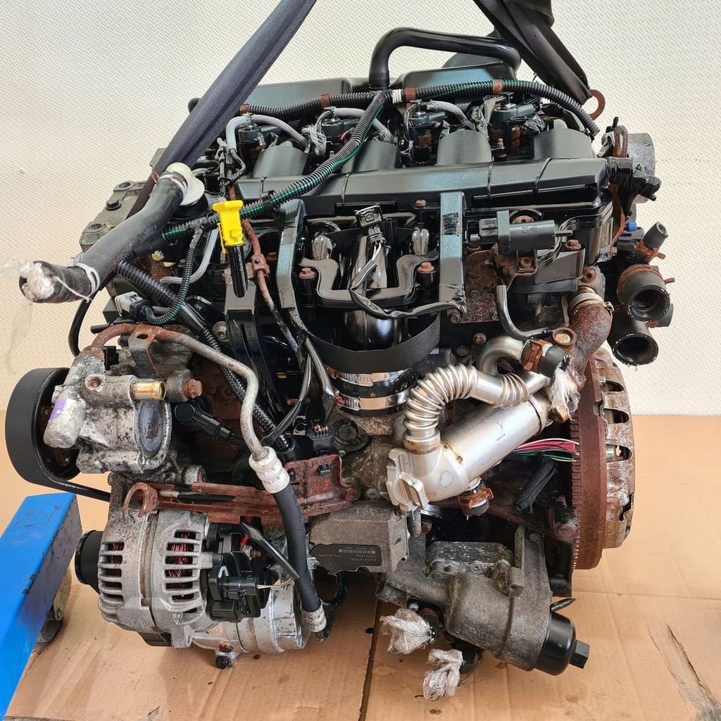 master movano trafic vivaro motor compl. 2.5 d  (#)