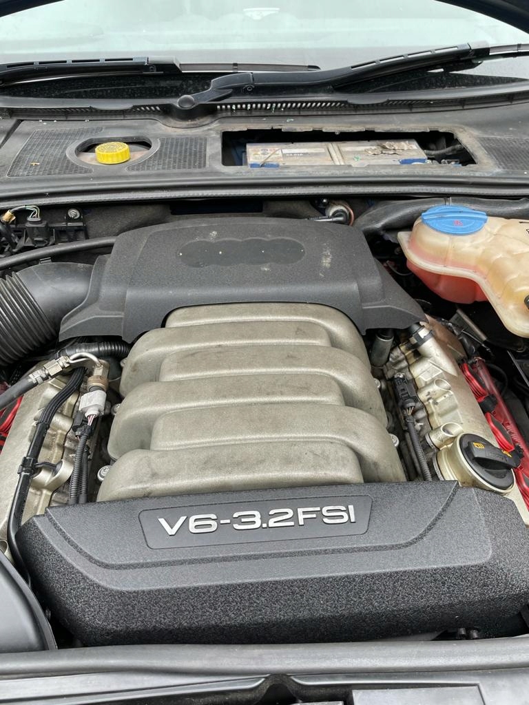 audi a4 b7 3.2 fsi auk motor  (#)