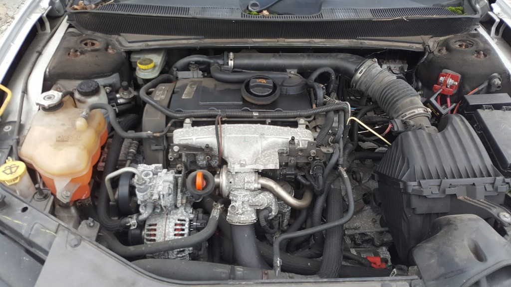 sebring avenger caliber motor 2.0 crd byl  (#)