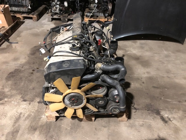 mercedes w124 e320 motor m104.992 piezas con usa  (#)