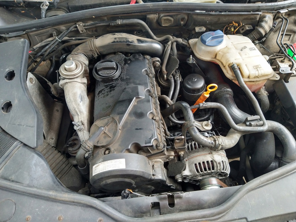 motor compl. 1.9 tdi awx 131 km skoda superb 02-08  (#)