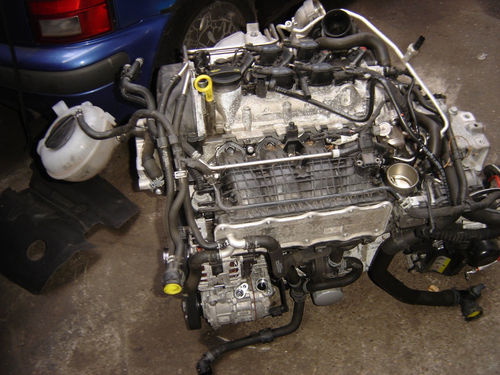 motor cze superb octavia golf 2015r  (#)