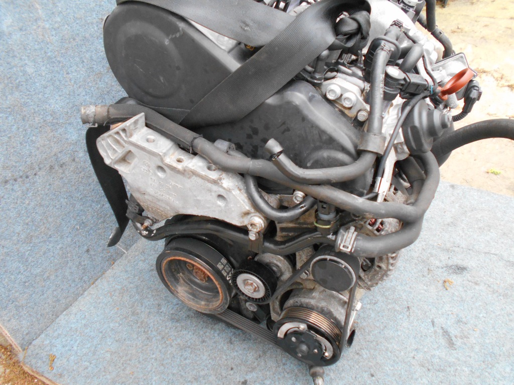 motor compl. 2.0 tdi cag cah perifericos acesorios inyectores  (#)