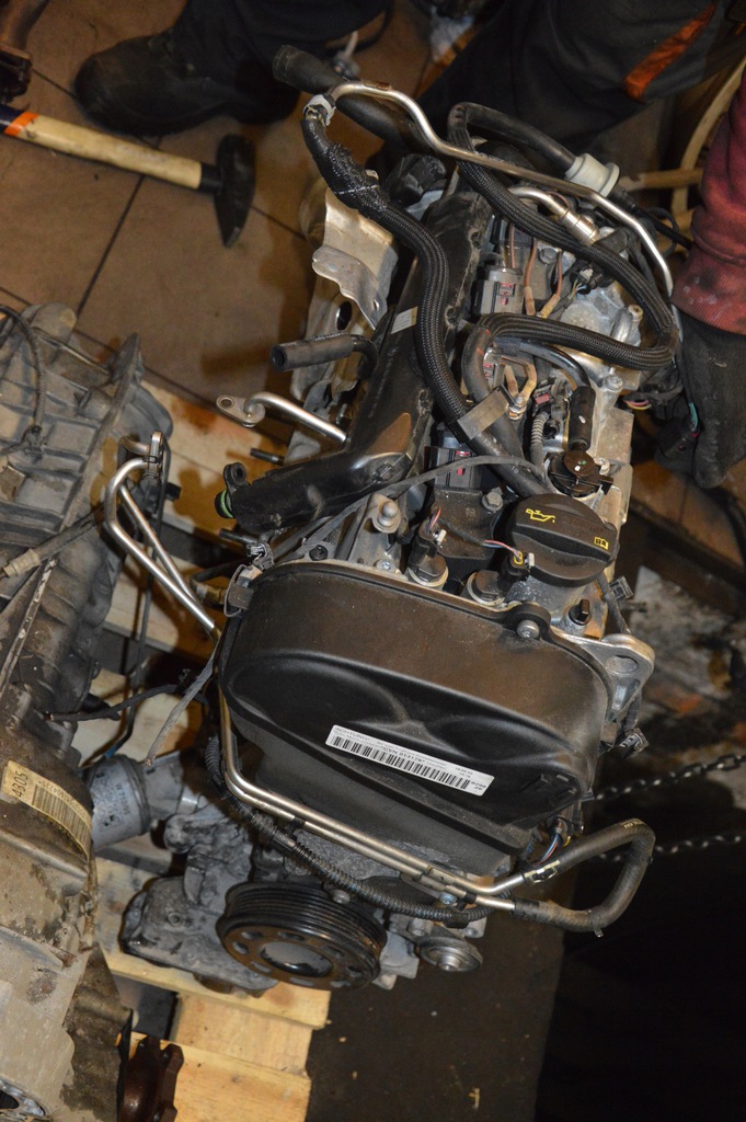 audi a4 b9 14tfsi motor cvn cvna 15tkm  (#)