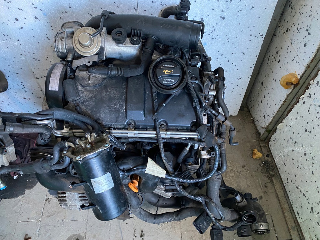 vw touran audi motor 1.9tdi avq 101km compl.  (#)
