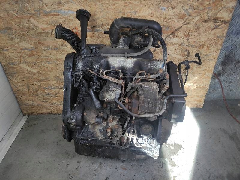 motor + bomba ajt transporter t4 2.5 tdi 88km  (#)