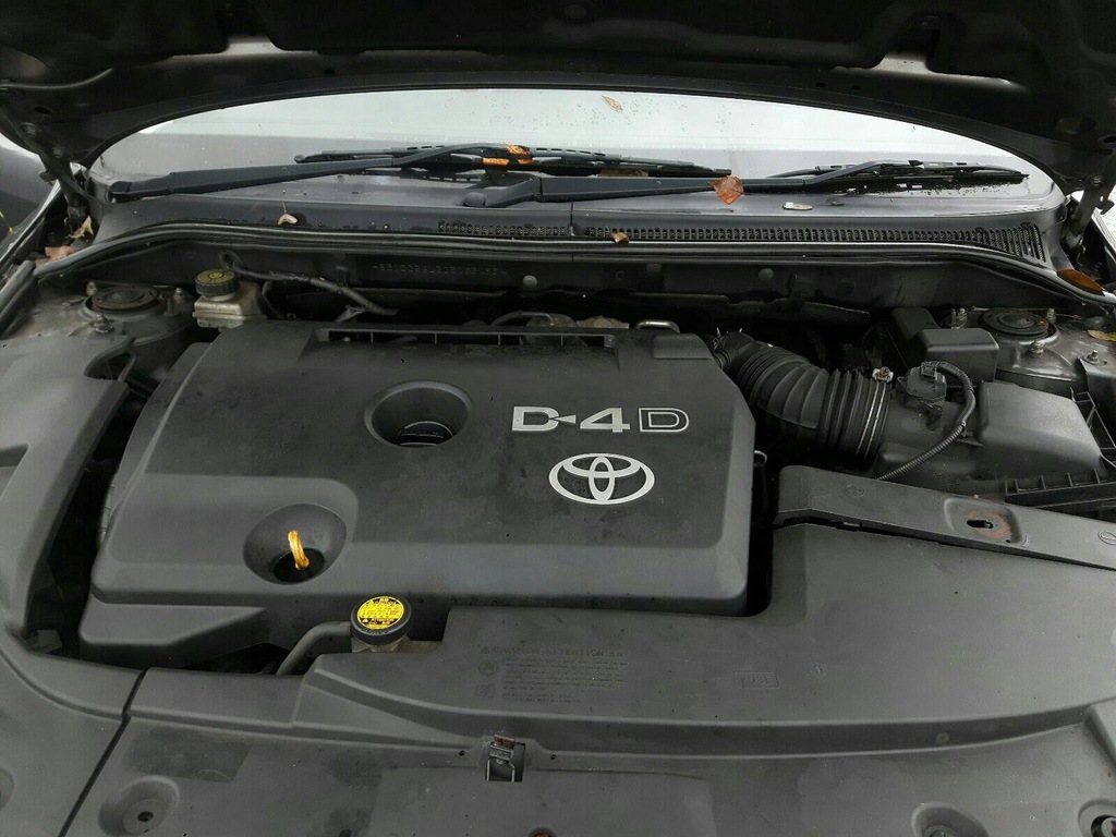 motor compl. 2.0 d4d 126km 1ad avensis t25  (#)