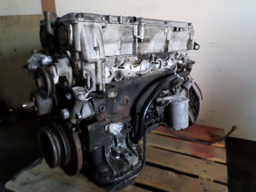 mercedes w116 w107 w126 r110 motor 2.8  (#)
