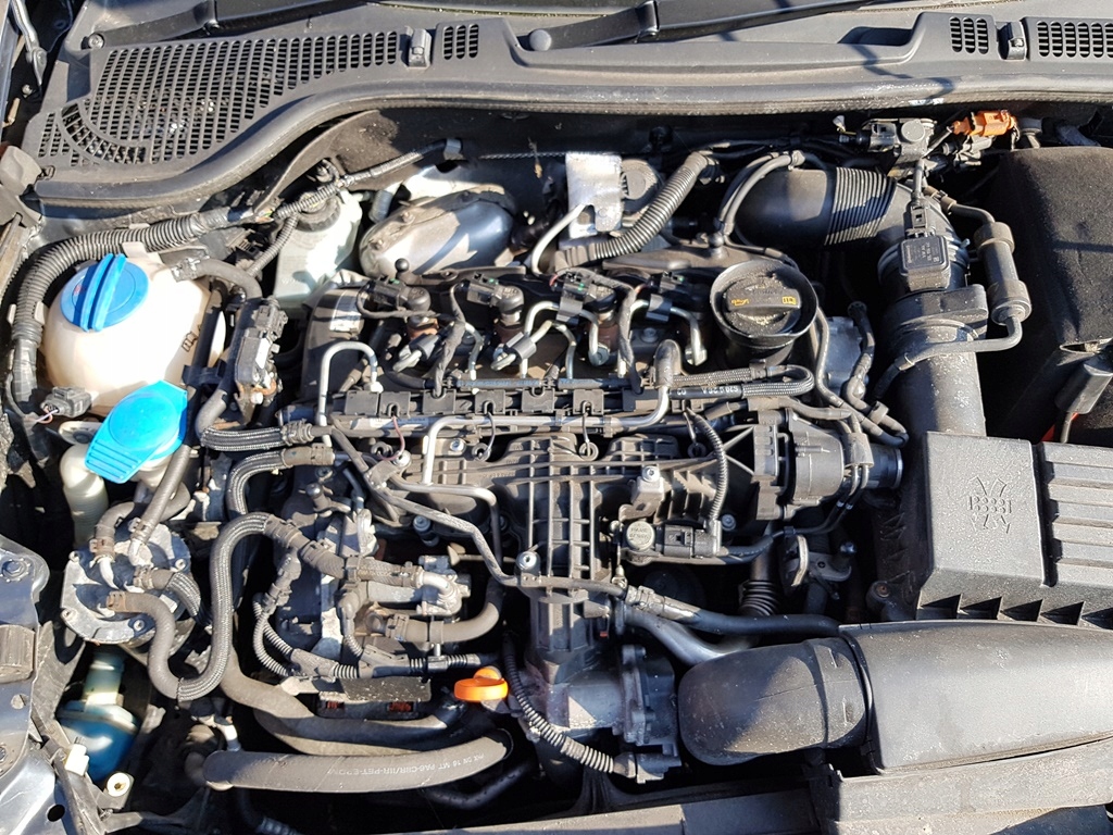 motor cayc cay 1.6 tdi octavia a3 8p cj  (#)