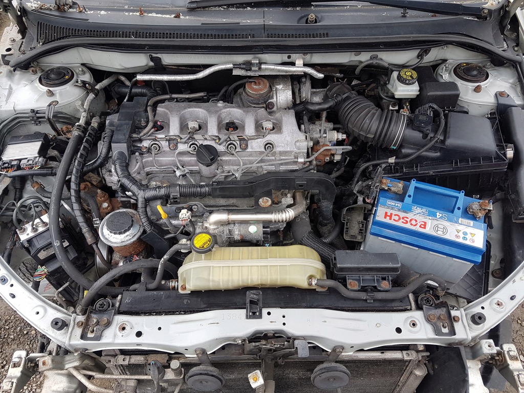 avensis t25 2.2 d4d 150km motor 2ad  (#)