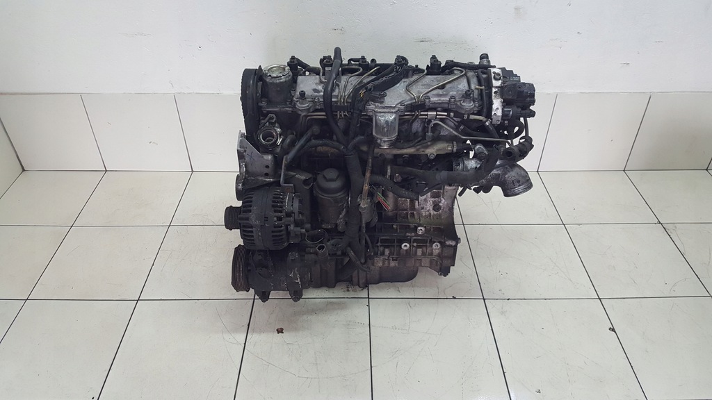 volvo s60 s80 v70 xc70 motor deznudo 2.4 d5  (#)