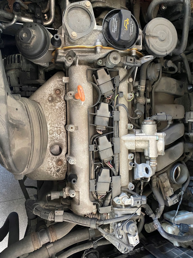 vw touran audi motor 1.6 fsi 16v blf 115km  (#)