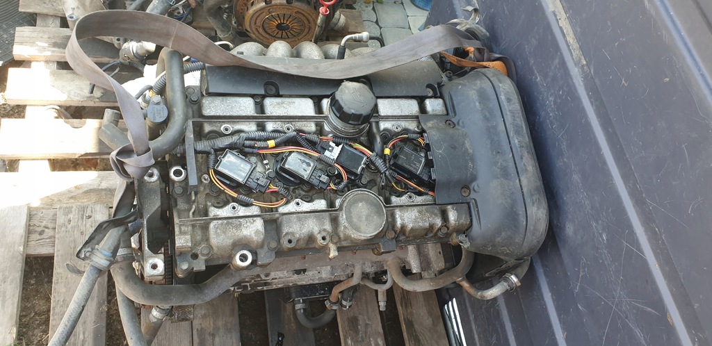 motor volvo v70 2.4 gasolina b5244s2 140km compl.  (#)