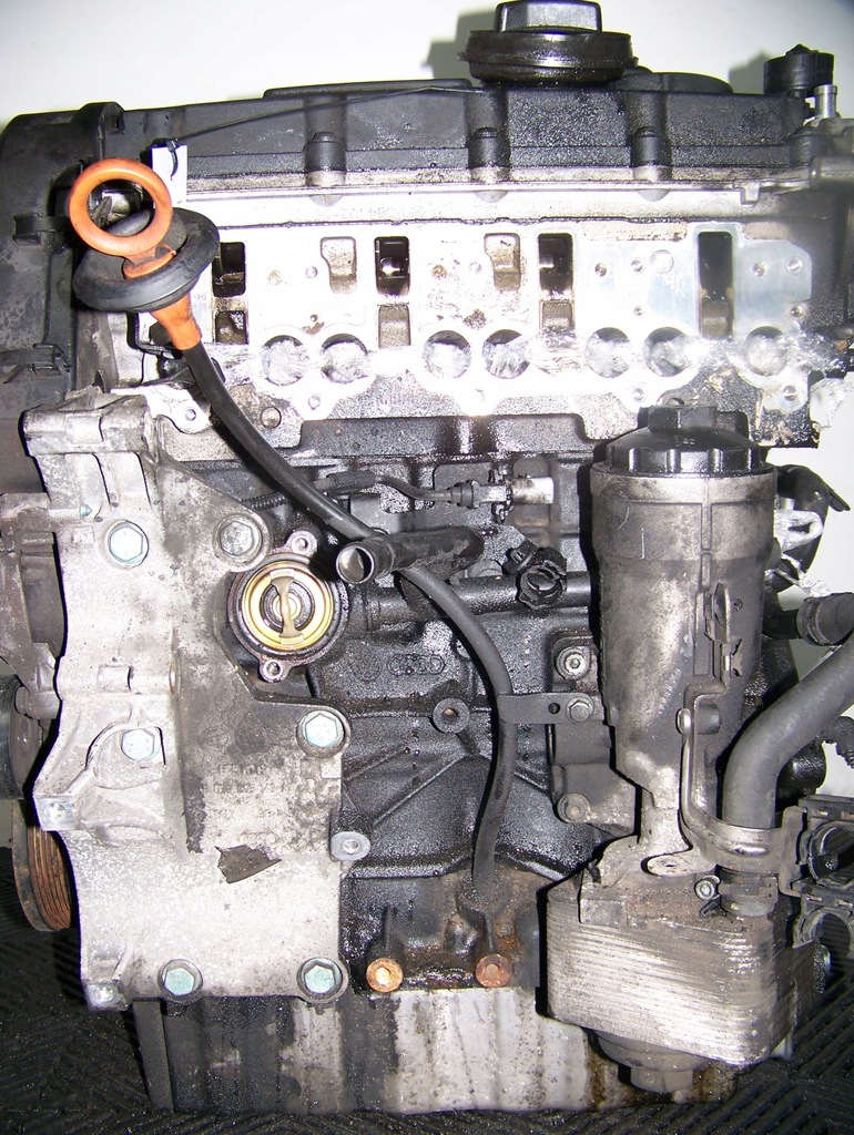 passat b6 golf v a3 8p 2.0tdi 140km motor bkp bkd  (#)