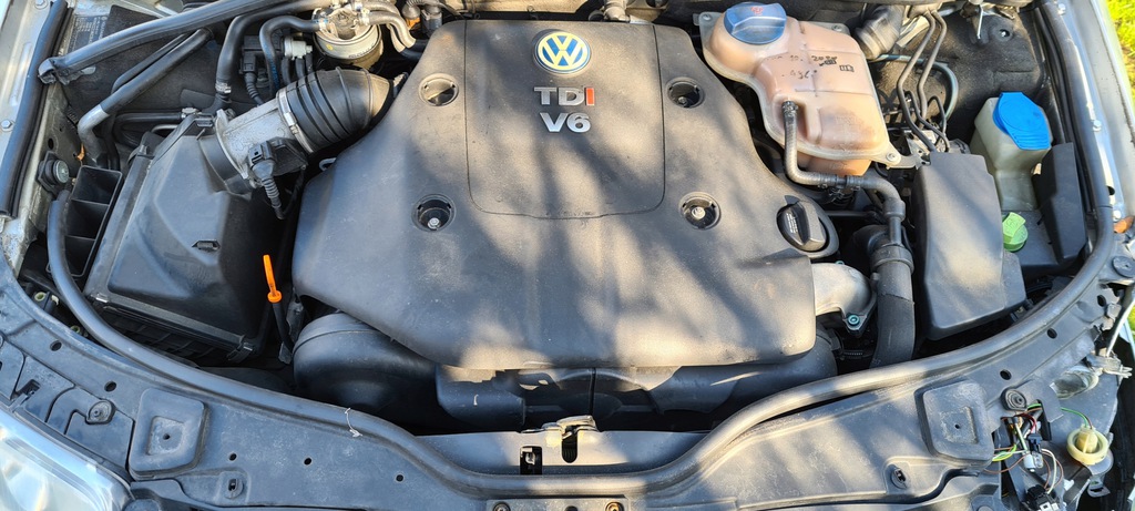 vw passat b5 fl motor 2.5 tdi v6 ake    (#)