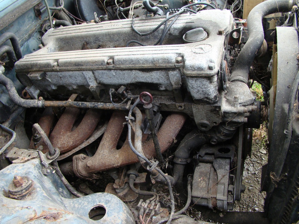 mercedes w123 1980r 2.8 b motor pelado  (#)