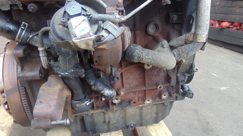 motor compl. citroen c5 iii rh01 2.0 hdi  (#)