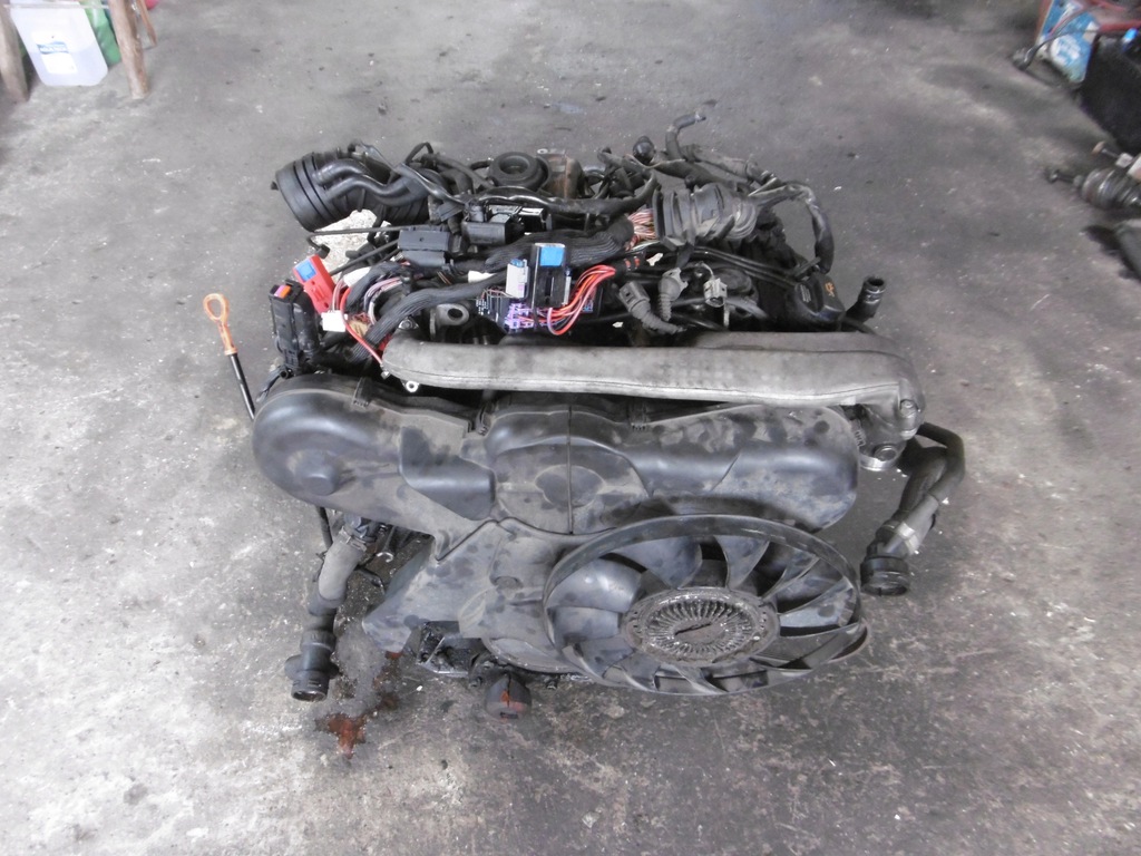 audi a4 b6 25 tdi motor compl. bfc 163 km  (#)