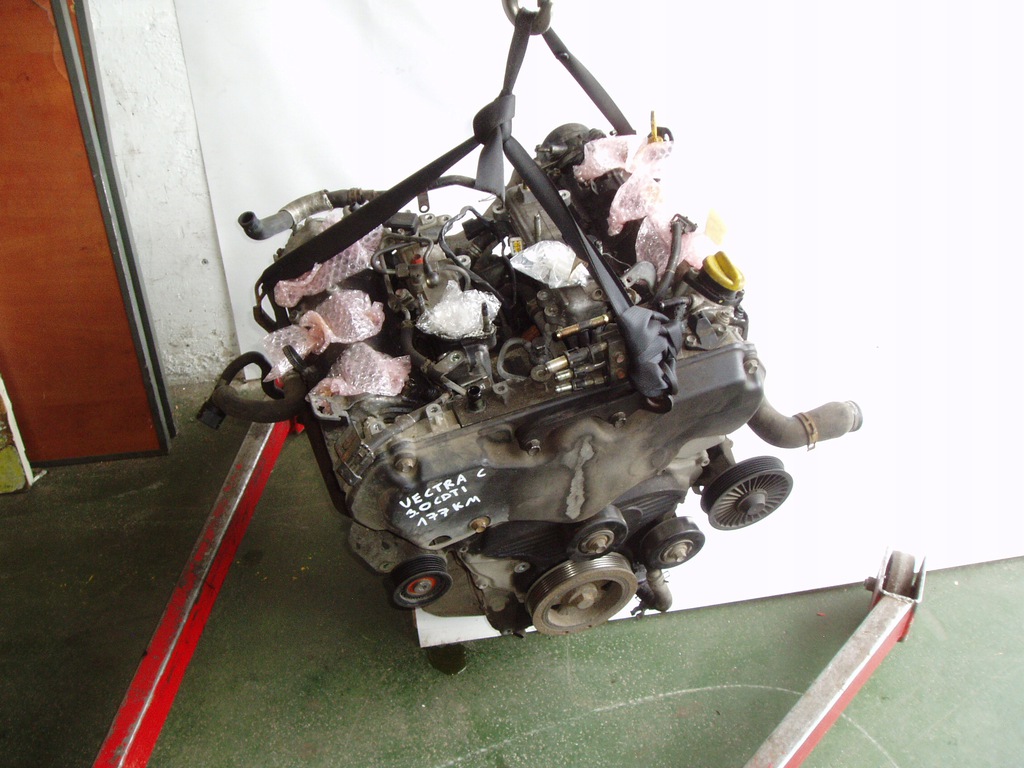 motor opel vectra c 3.0cdti 177km bomba iniecion  (#)