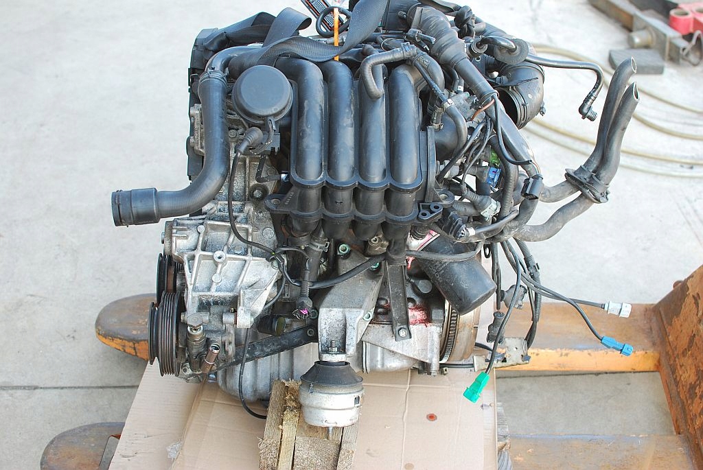 motor compl. 1.8b arg audi a4 b5 fl 99-01  (#)