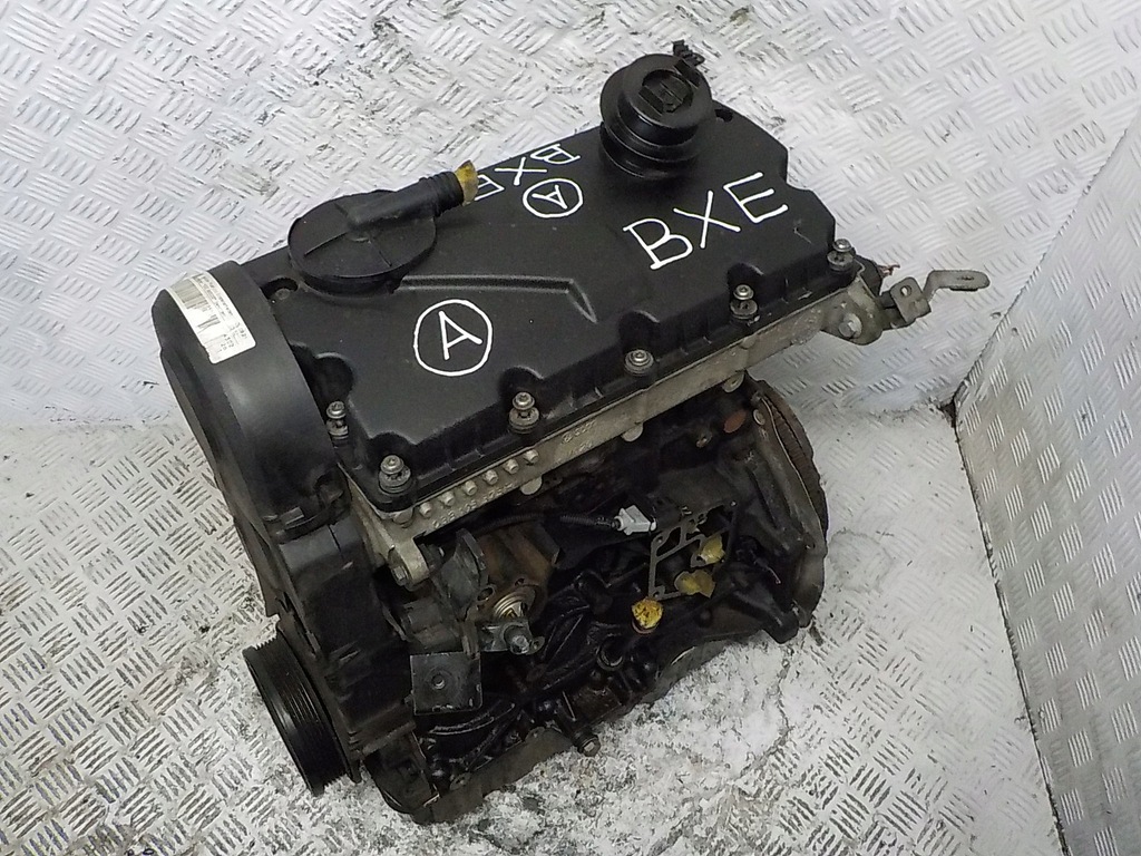 vw passat b6 golf v audi a3 8p motor 1.9 tdi bxe  (#)
