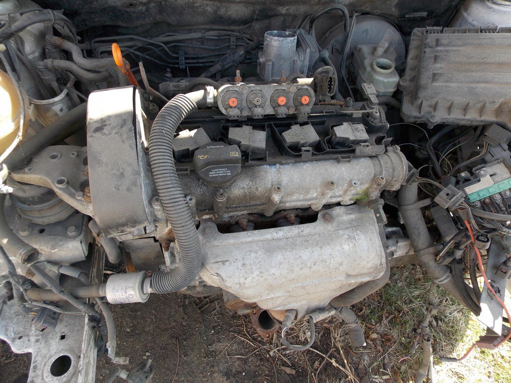 motor 1.4 16v 86km skoda fabia ii vw polo 07-  (#)