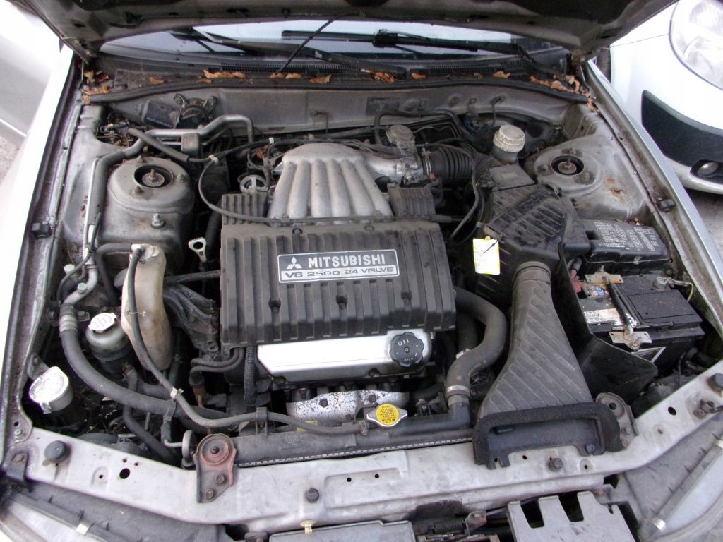 mitsubishi galant 2.5 v6 motor compl. 273 mil  (#)