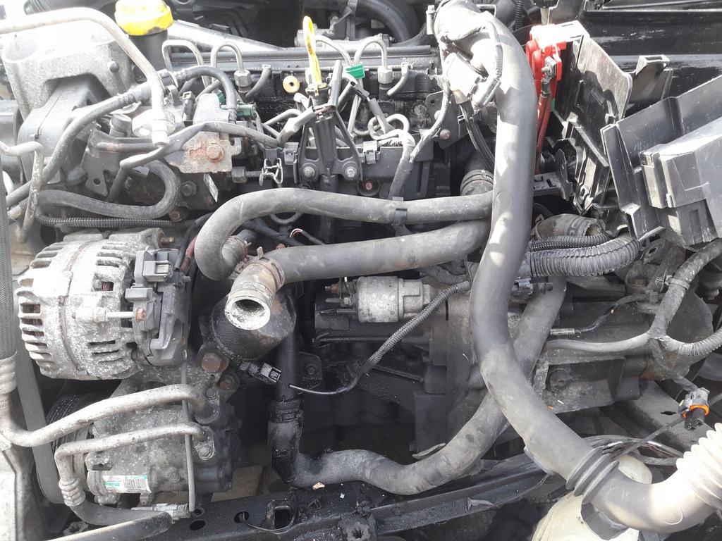 motor renault clio iii modus 1.5 dci k9kn768  (#)
