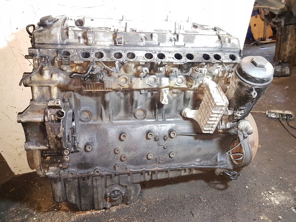 motor mercedes w124 3.0 d  (#)