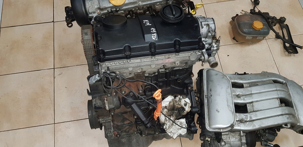 motor vw passat b5 audi a4 1.9 tdi ajm 115km  (#)