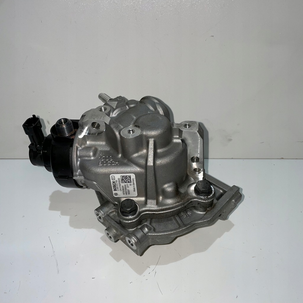renault bosch 1.5 dci bomba iniecion 167003606r  (#)