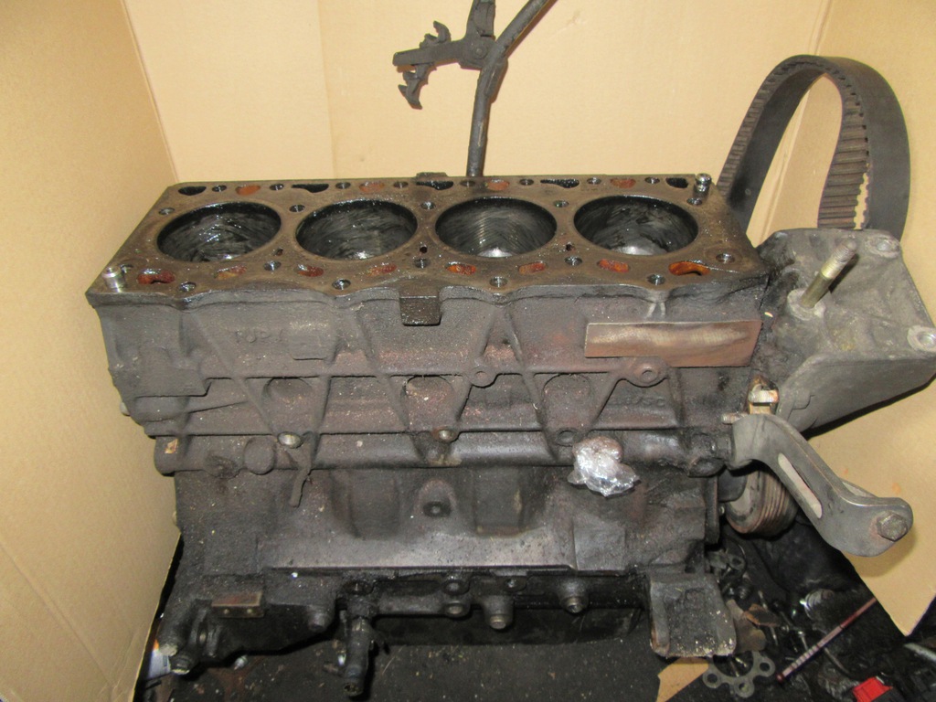 boxer ducato iveco 2.8 hdi motor corto 8140.43s  (#)
