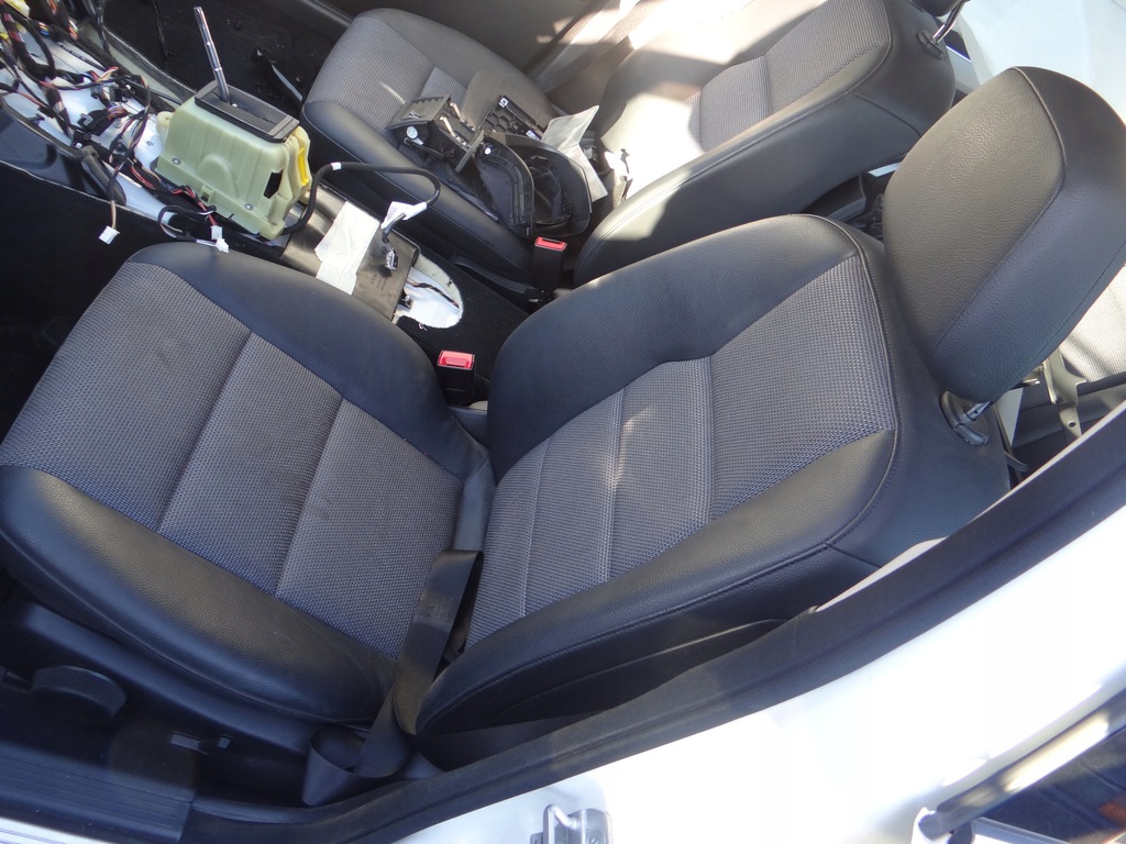 seguimiento juego cojin taco mercedes w 204 c kl 2008  (#)