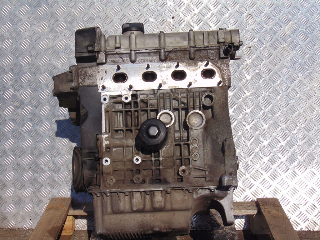 motor pelado vw golf iv 1.4 16v akq 184 mil  (#)