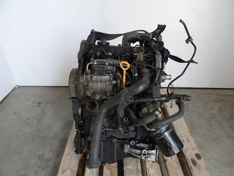 motor compl. passat b5 audi a4 b5 19 tdi ahu  (#)