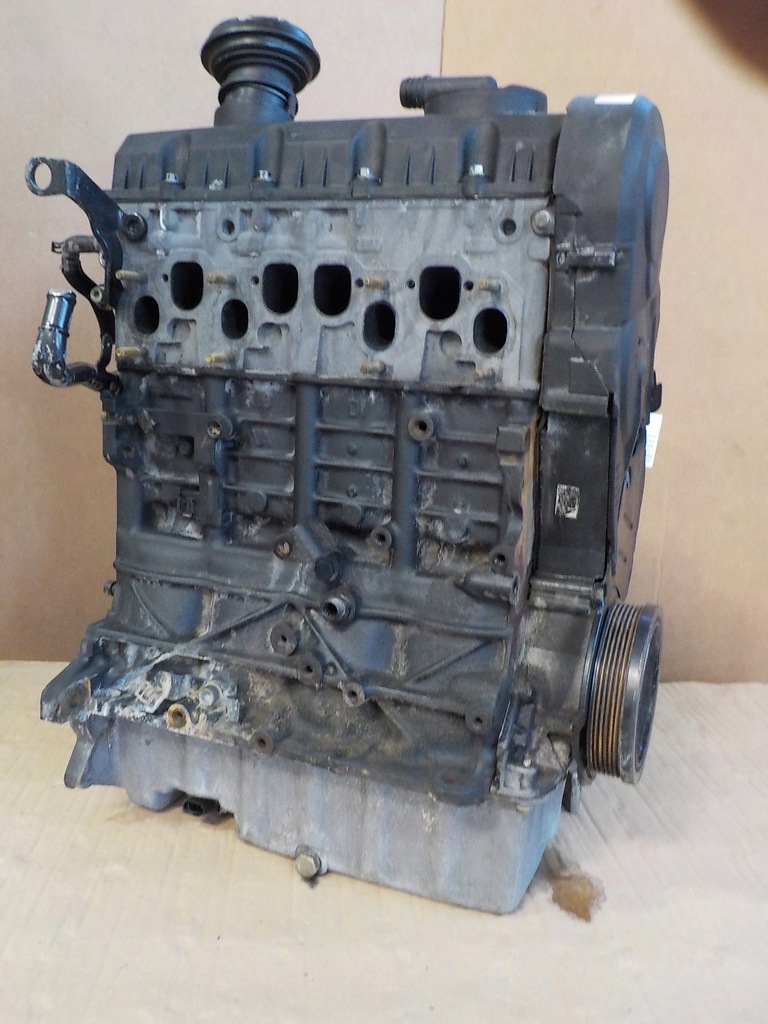 bora 1.9 tdi motor pelado deznudo motor  (#)