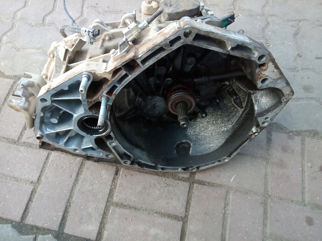 caja de cambios tl8 b 007 dacia duster 1.6 16v 4x4  (#)