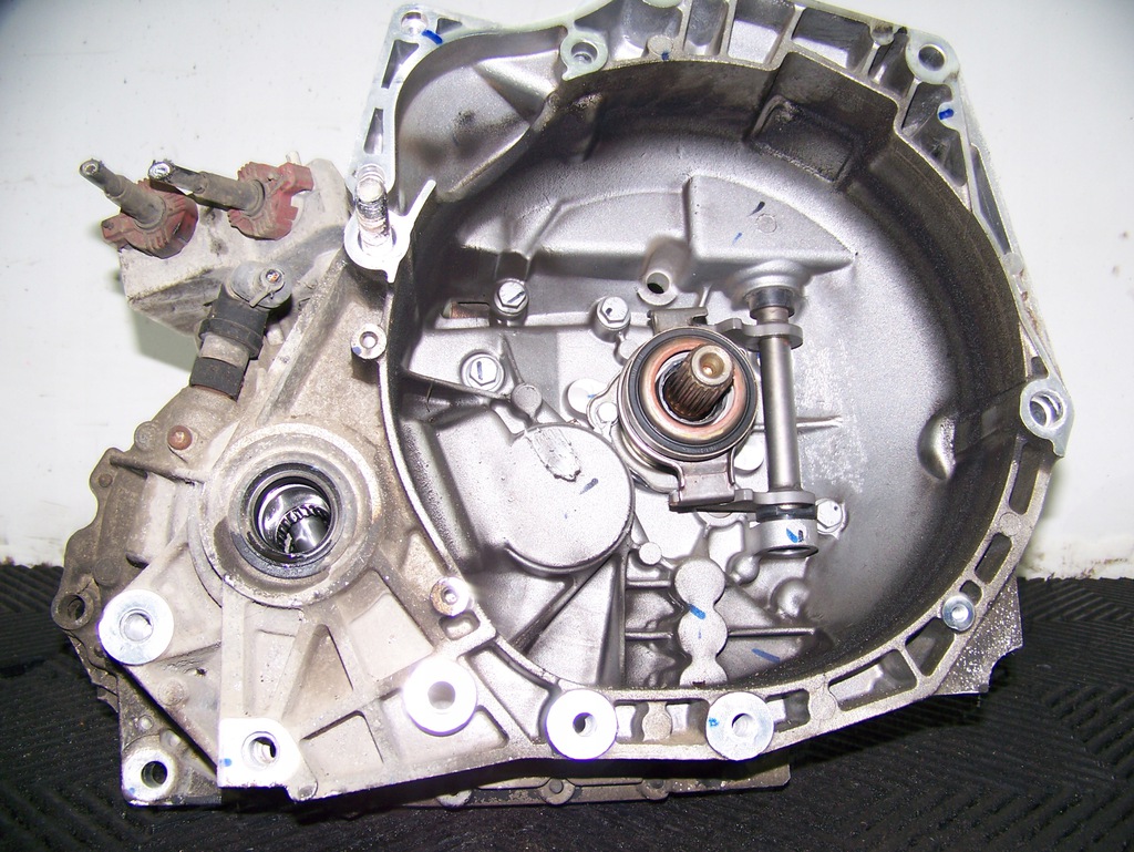 indica vista 1.4 8v 55kw 75km caja de cambios 16 mil km!!  (#)