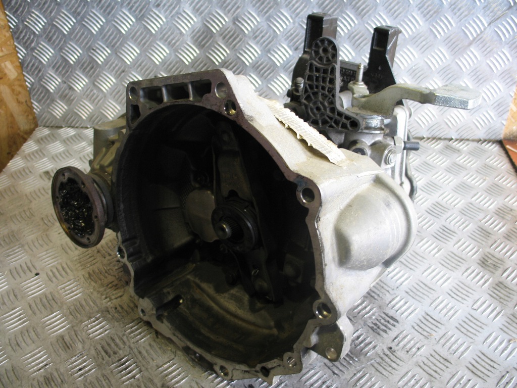 caja de cambios qyd 1.4 tdi cus cyz vw polo 6c  (#)